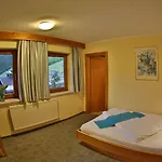 Garni Romantika 3*