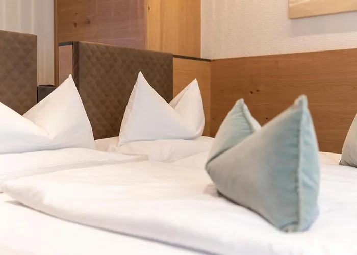 Garni Romantika Hotel Sankt Leonhard im Pitztal