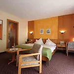 Garni Romantika Hotel Sankt Leonhard im Pitztal