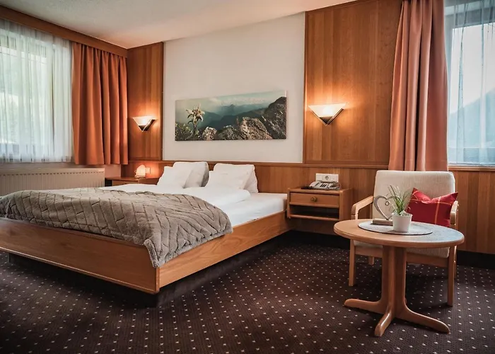 Hotel Garni Romantika Sankt Leonhard im Pitztal