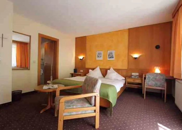 Garni Romantika Hotel Sankt Leonhard im Pitztal