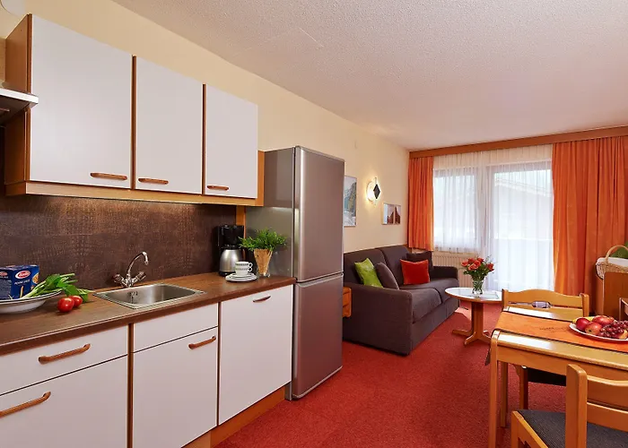 Hotel Garni Romantika Sankt Leonhard im Pitztal