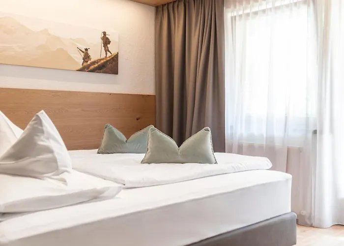 Garni Romantika Hotel 3*