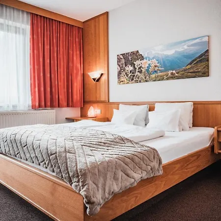 Garni Romantika Hotel 3*