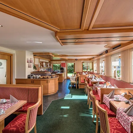 Garni Romantika Hotel St. Leonhard im Pitztal