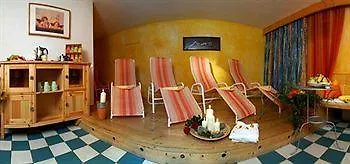 Garni Romantika Hotel St. Leonhard im Pitztal